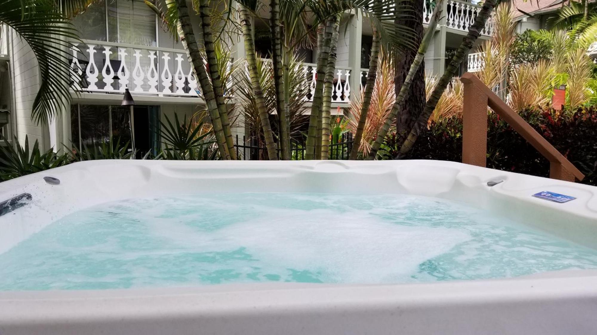 كايلو كونا Downtown Hawaiian Paradise Condo With Hot Tub, Pool & Beach - Kona Islander Inn المظهر الخارجي الصورة