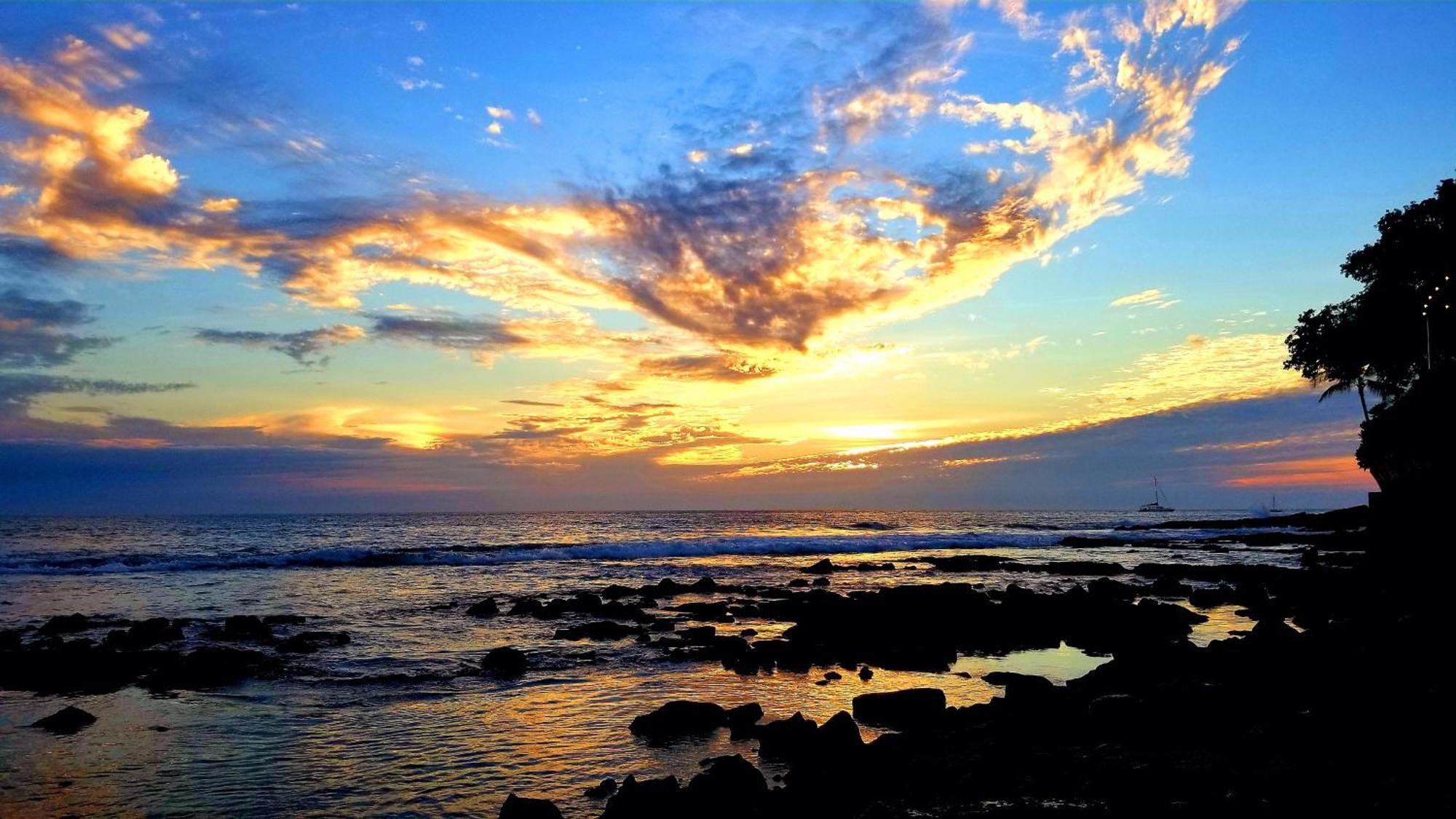 كايلو كونا Downtown Hawaiian Paradise Condo With Hot Tub, Pool & Beach - Kona Islander Inn المظهر الخارجي الصورة