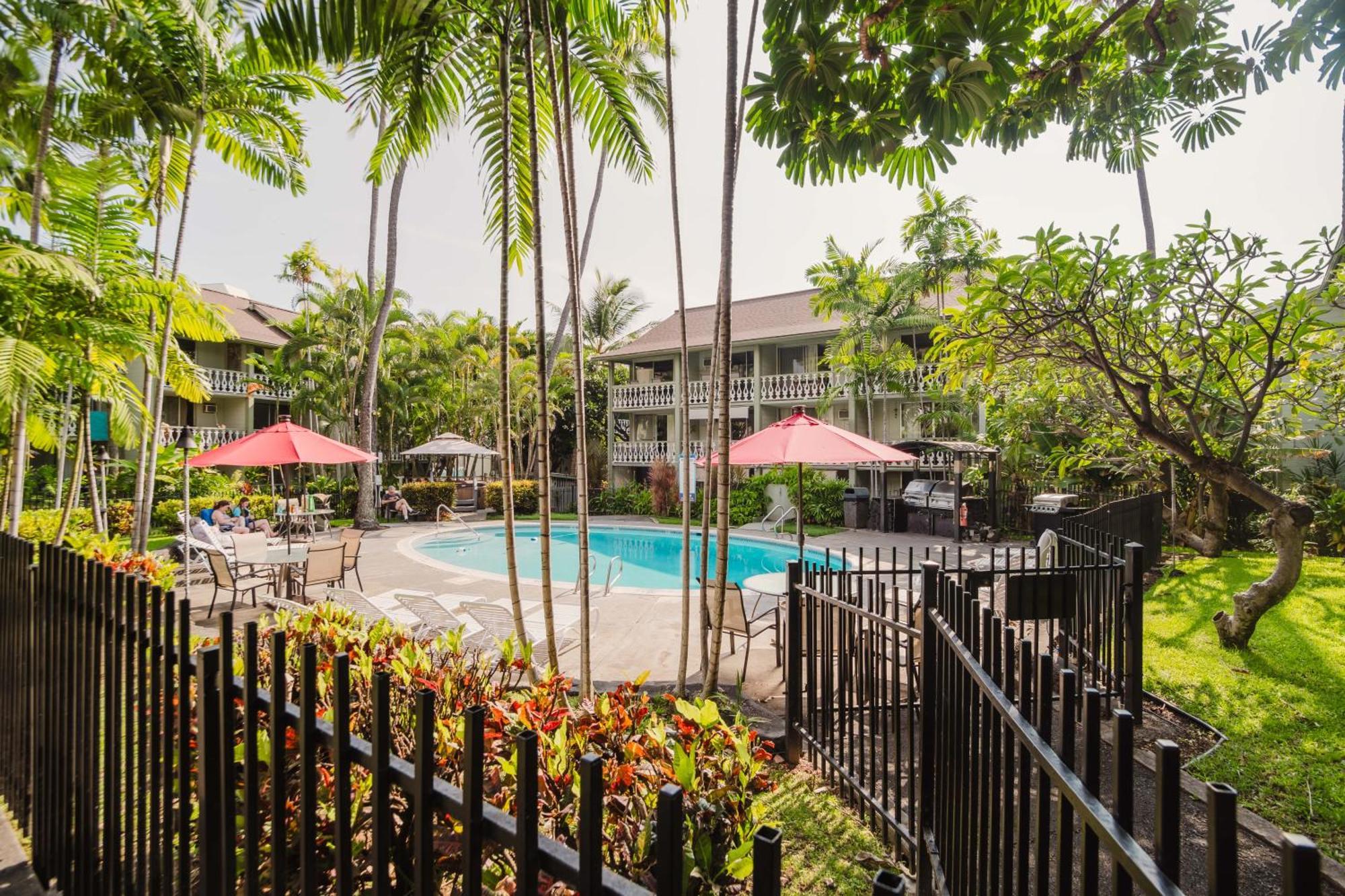 كايلو كونا Downtown Hawaiian Paradise Condo With Hot Tub, Pool & Beach - Kona Islander Inn المظهر الخارجي الصورة