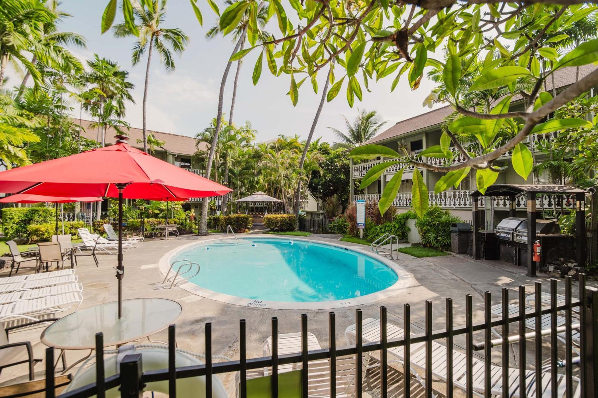 كايلو كونا Downtown Hawaiian Paradise Condo With Hot Tub, Pool & Beach - Kona Islander Inn المظهر الخارجي الصورة